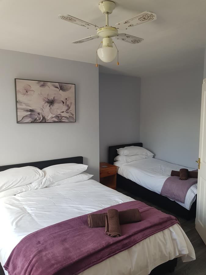 The Friar Tucks Hotel Gloucester Kültér fotó